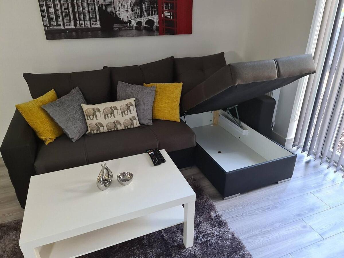Sav Apartments - 2 Bed Cosy Flat Saffron Leicester Oda fotoğraf