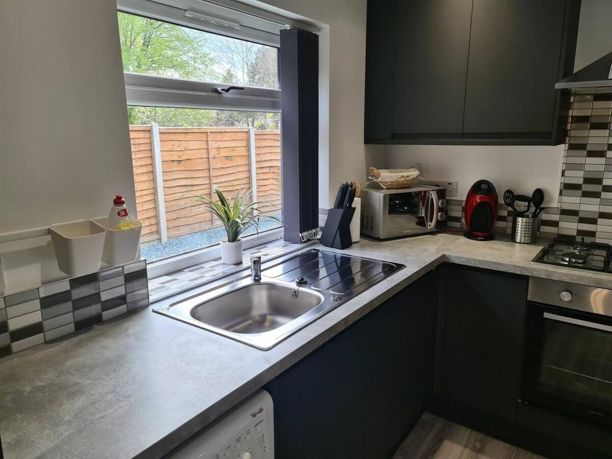 Sav Apartments - 2 Bed Cosy Flat Saffron Leicester Oda fotoğraf