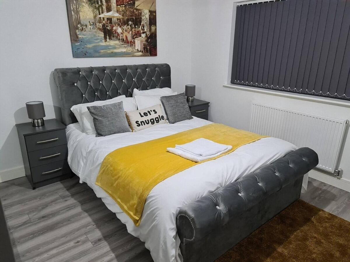 Sav Apartments - 2 Bed Cosy Flat Saffron Leicester Oda fotoğraf