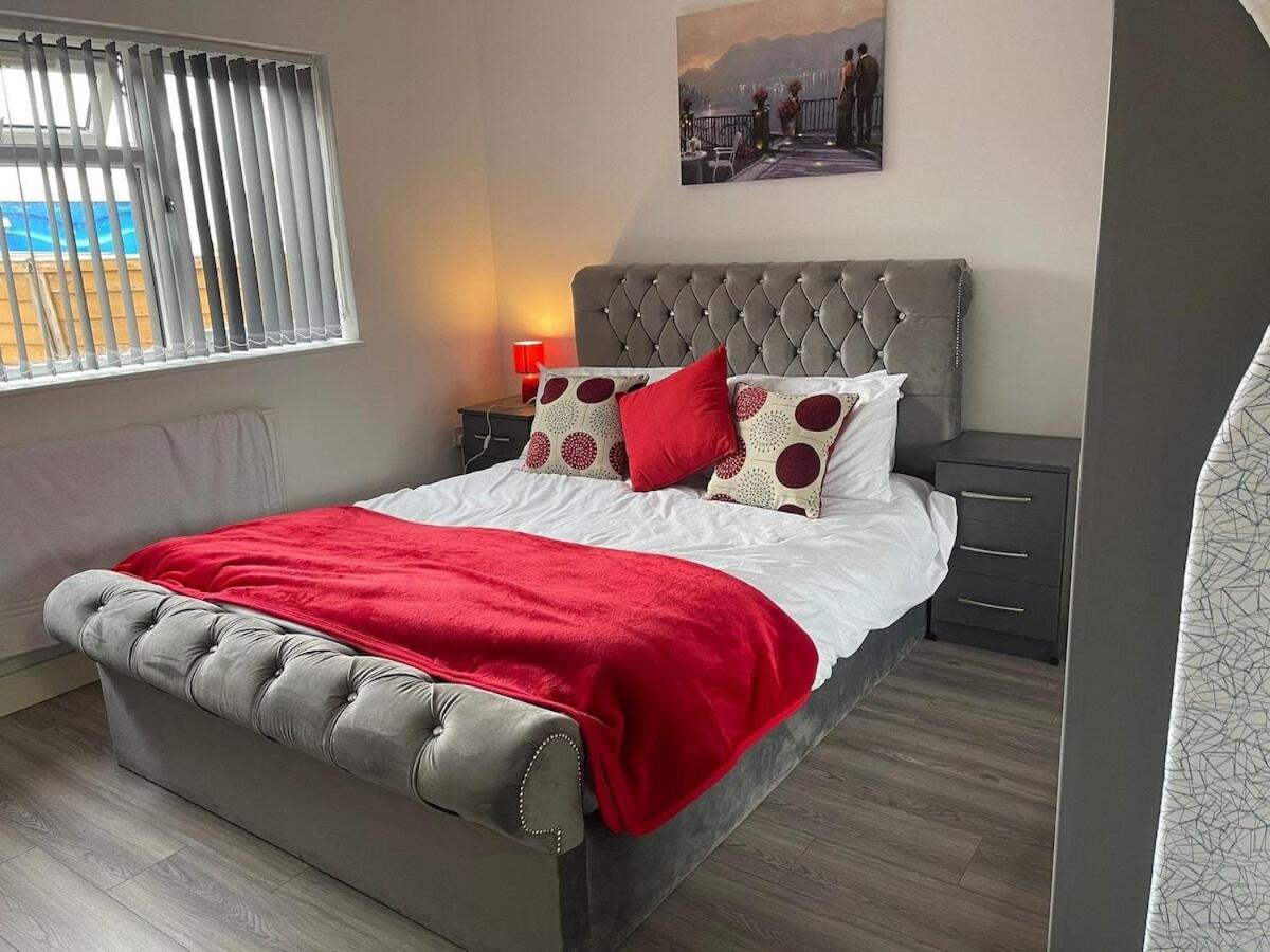 Sav Apartments - 2 Bed Cosy Flat Saffron Leicester Oda fotoğraf